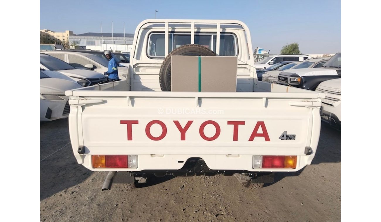 Toyota Land Cruiser 70 TOYOTA LAND CRUISER LC79DC 4.2D MT 2024