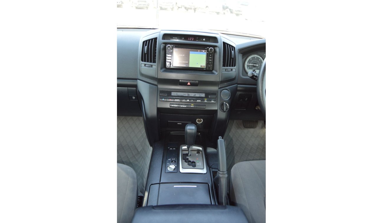 Toyota Land Cruiser GX Perfect inside and out