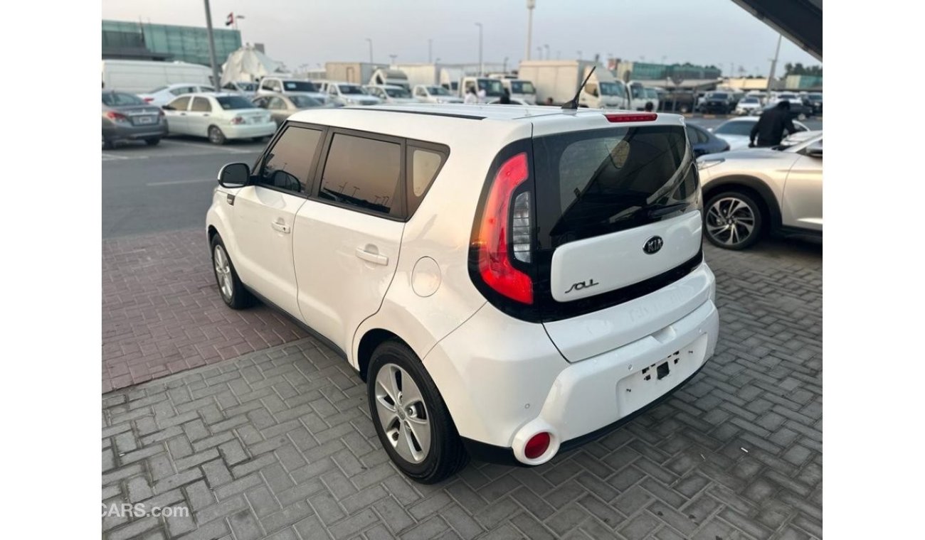 Kia Soul Kia soul 2017 gcc 1600 cc