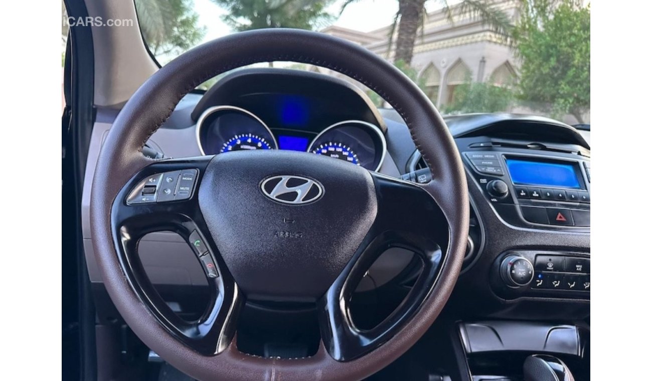 هيونداي توسون Hyundai Tucson 2015 GCC Accident free excellent condition Petrol Left hand Drive