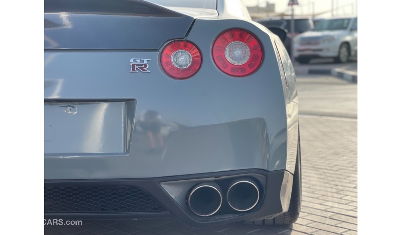 Nissan GT-R Nissan GTR 2009 good condition