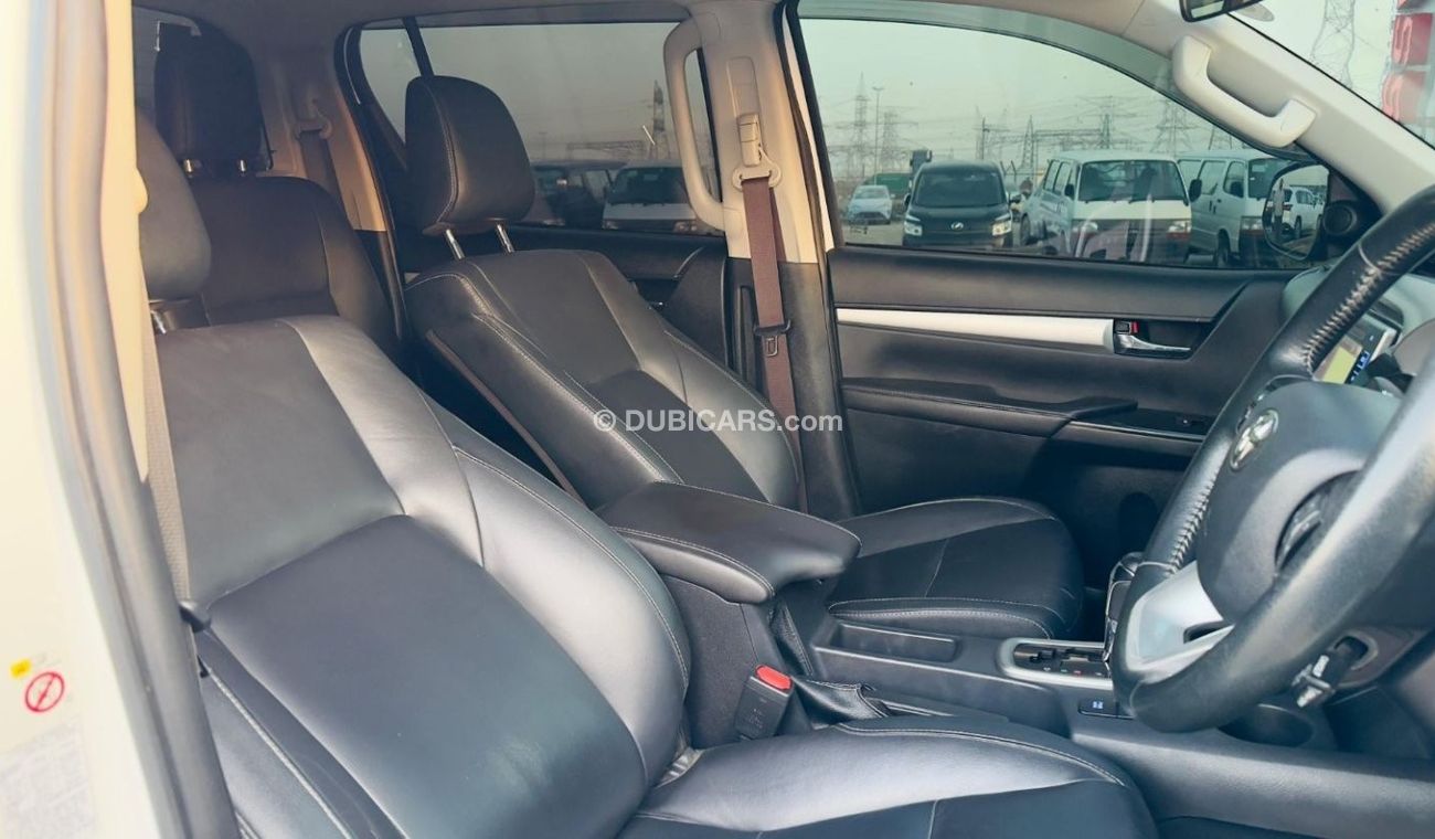 Toyota Hilux DOUBLE CABIN | PREMIUM BULL BAR WITH LED LIGHTS | 2019 | RHD | 2.8L DIESEL ENGINE | AIR SNORKEL