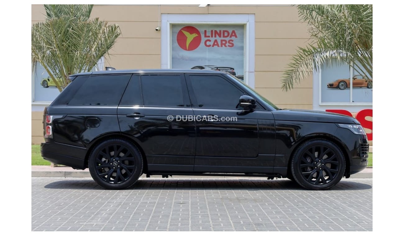 لاند روفر رينج روفر Range Rover Vogue SE Supercharged 2018 GCC under Warranty with Flexible Down-Payment/ Flood Free.