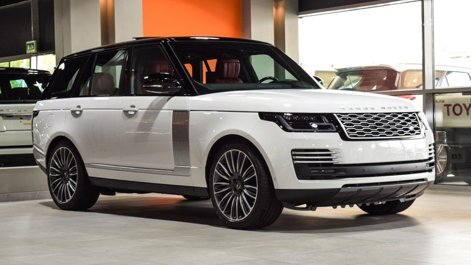 Land Rover Range Rover Vogue Autobiography P525 for sale: AED 505,000