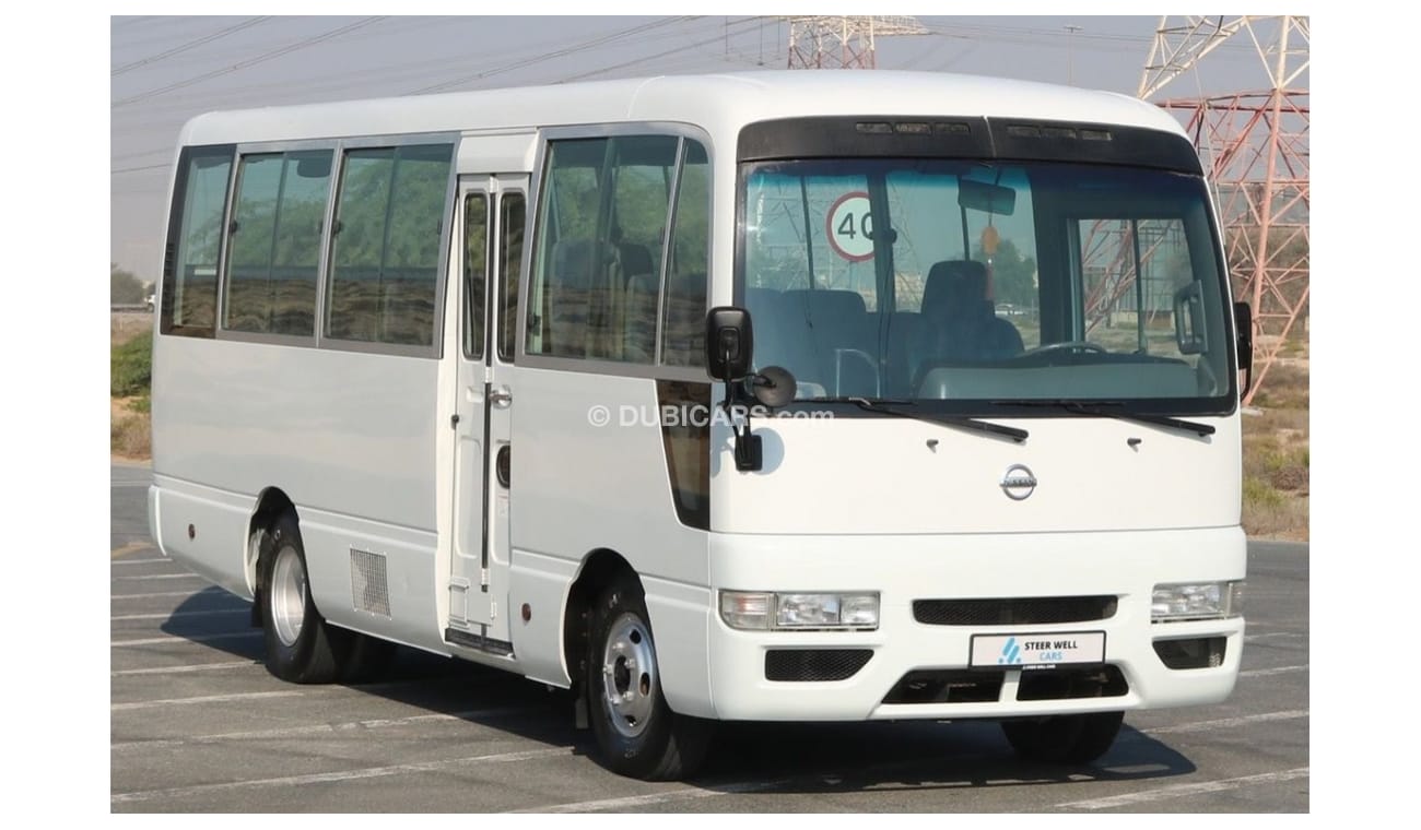 Nissan Civilian 2015 | BUS 30 SEATER WITH GCC SPECS AND EXCELLENT CONDITION