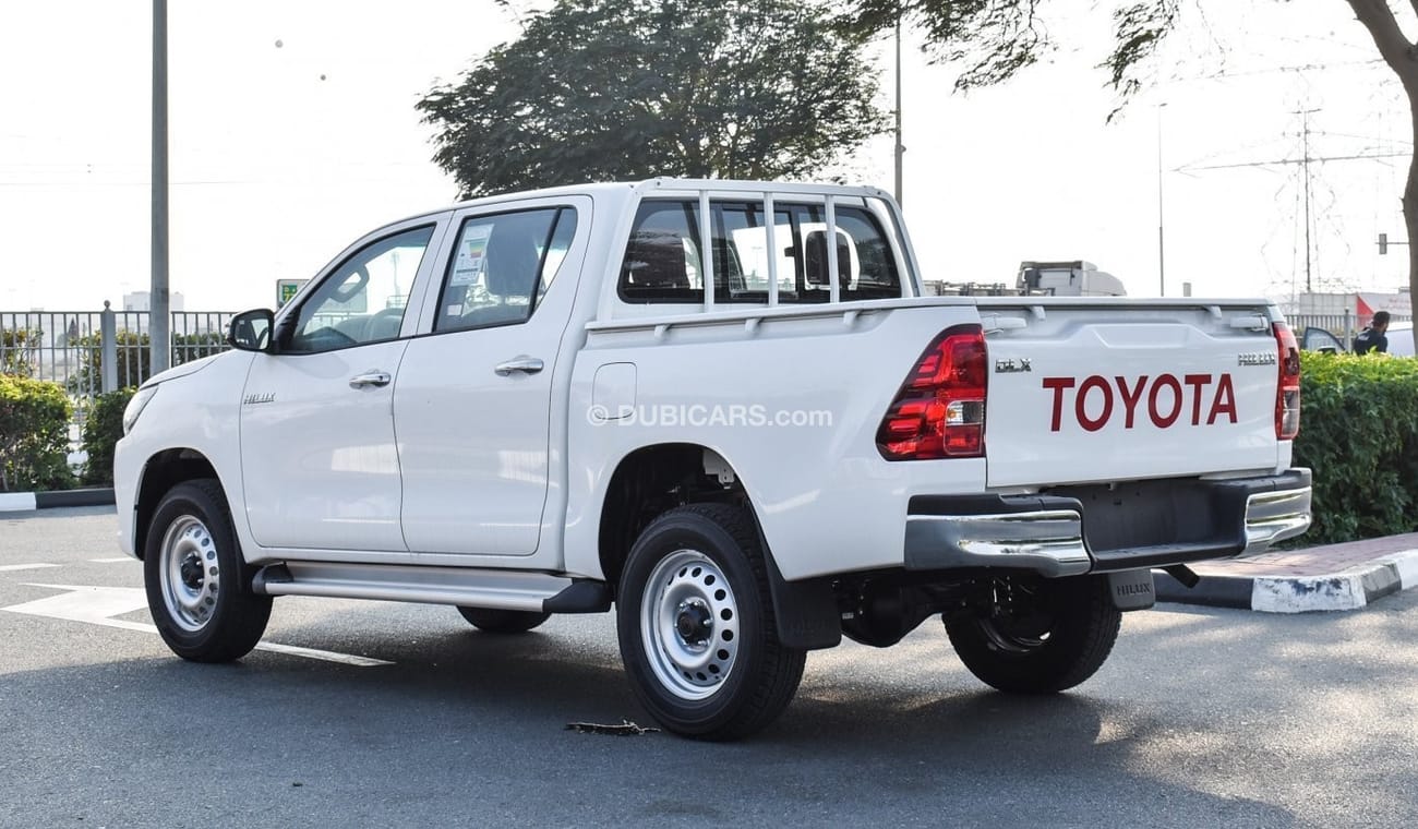 Toyota Hilux DLX 2.7L Petrol A/T  4WD