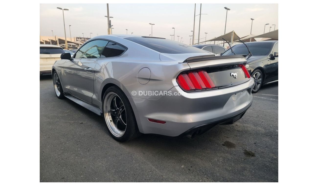 Ford Mustang EcoBoost