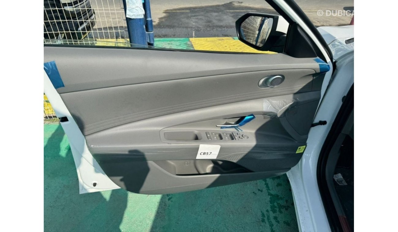 Hyundai Elantra 1.6L PETROL SUNROOF 2025 GCC