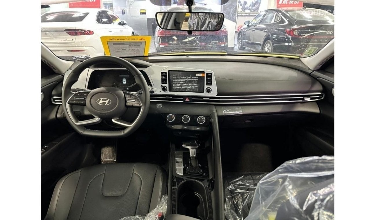 Hyundai Elantra Hyundai Elantra 2024  GLX 2024 ||  Leather seats/ sunroof/ Rear Camera/start-#)stop EXPORT ONLY