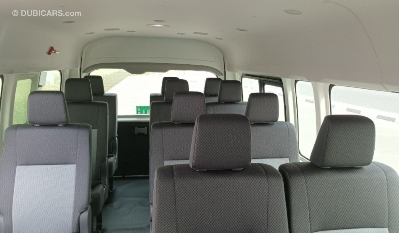 Toyota Hiace 3.5 ltr manual transmission , 13 seater ,A/C WITH HEATER-BLUTOOTH -POWER DOOR LOCK &POWER WINDOW,-sc