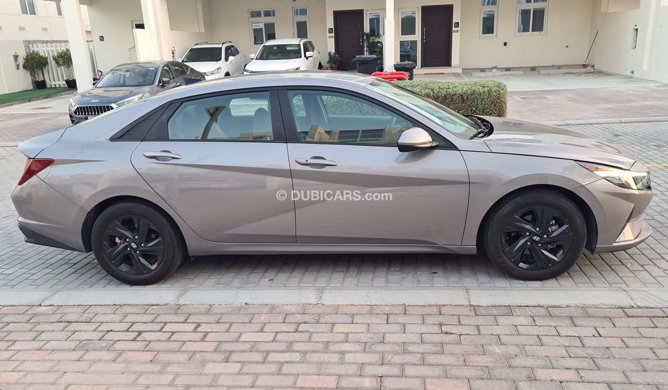 هيونداي إلانترا SEL 2.0L | Model 2022 | 30100 Mileage | American Specs