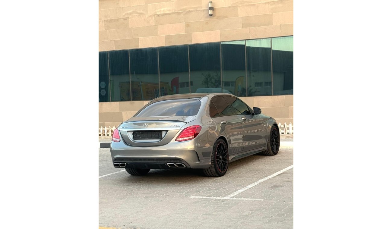 مرسيدس بنز C 63 AMG Std