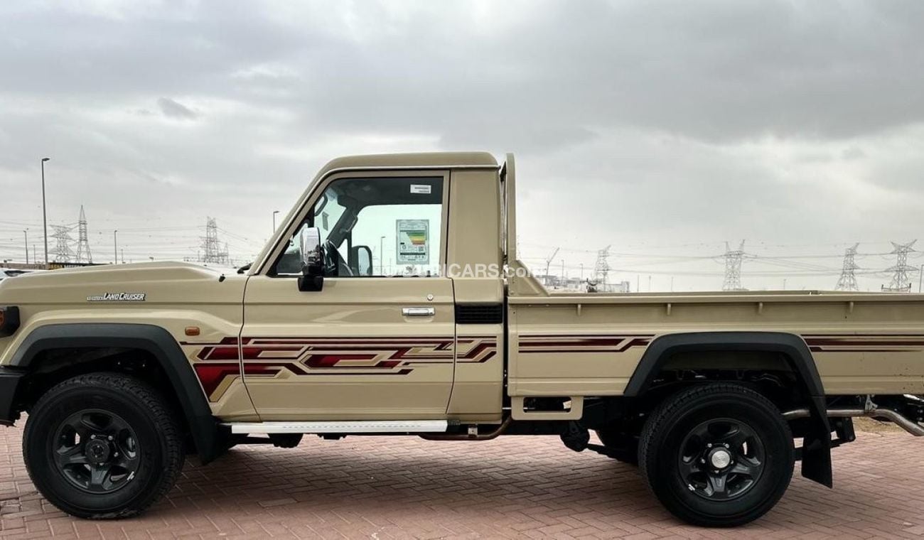 تويوتا لاند كروزر بيك آب Toyota Land Cruiser Pickup LC79 Petrol 4.0L Single Cab Manual