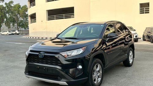 تويوتا راف ٤ TOYOTA RAV4 XLE HYBRID FULL OPTION 2020