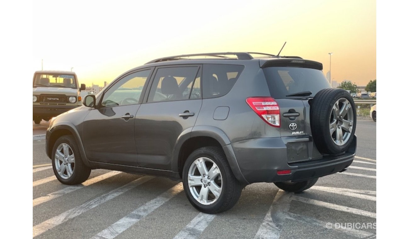 تويوتا راف ٤ Toyota RAV4 2012 V4 2.5 sunroof leather seats petrol left hand driver