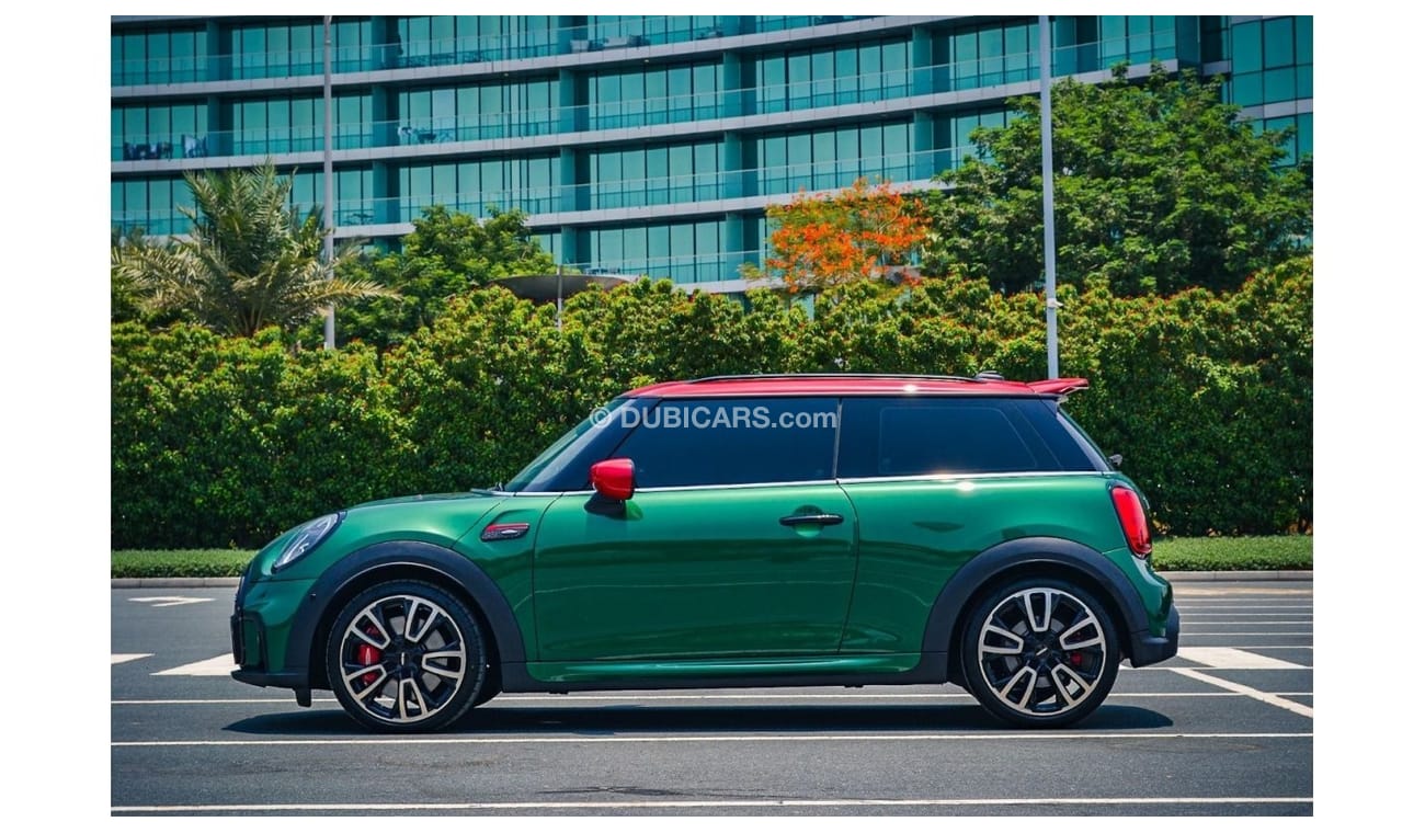 Mini John Cooper Works Coupé Mini John Cooper Works Coupé 2023 GCC Specs With Service History