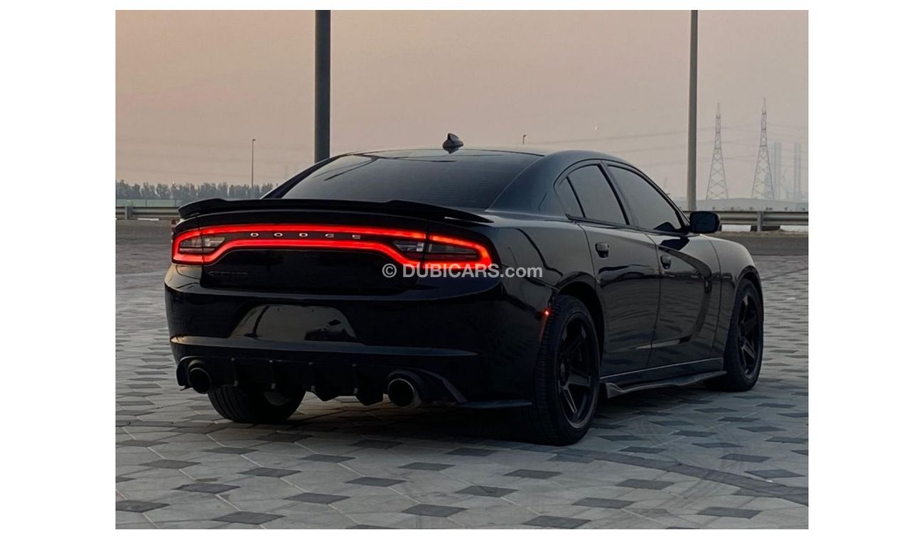 دودج تشارجر R/T سكات باك دودج تشارجر R/T  V8 5.7 HEMI موديل : 2016 السعر : 45.000 درهم  الممشي : 137.000 ك/م  37