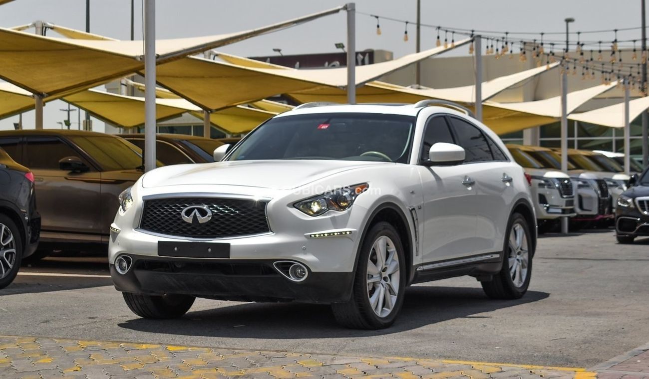 Infiniti QX70