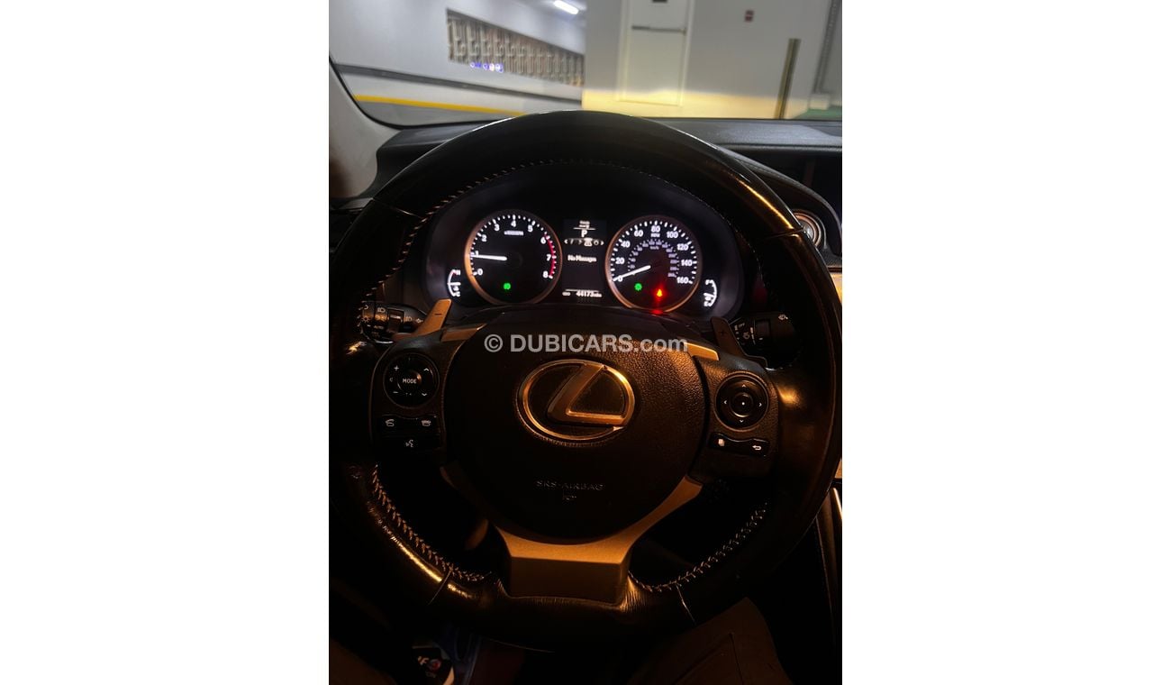 Lexus IS 200 1.5 turbo