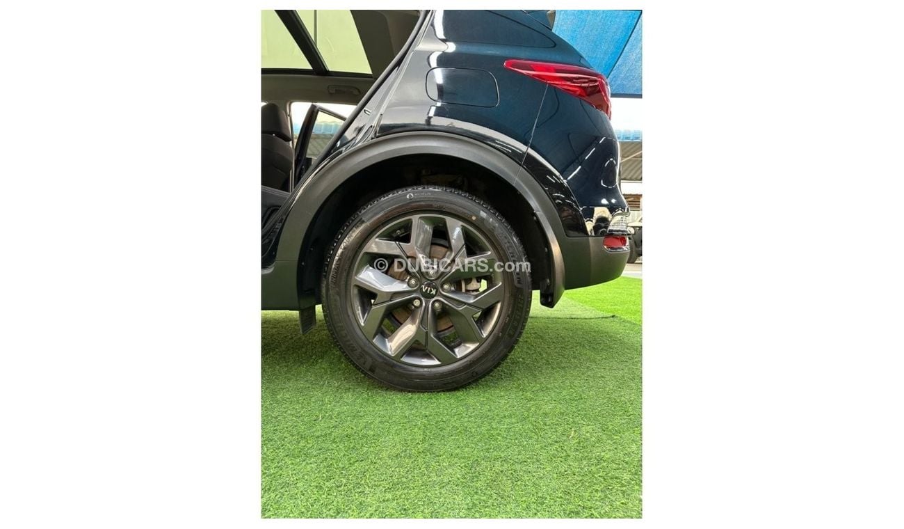 Kia Sportage EX Top Kia Sportage 2021 года с объёмом двигателя 2.4 на панораме беспроводная зарядка бесключевой д