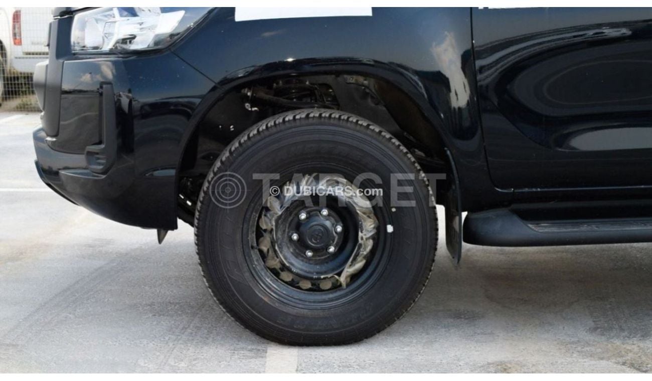 Toyota Hilux HILUX 2.4L MED OPTION