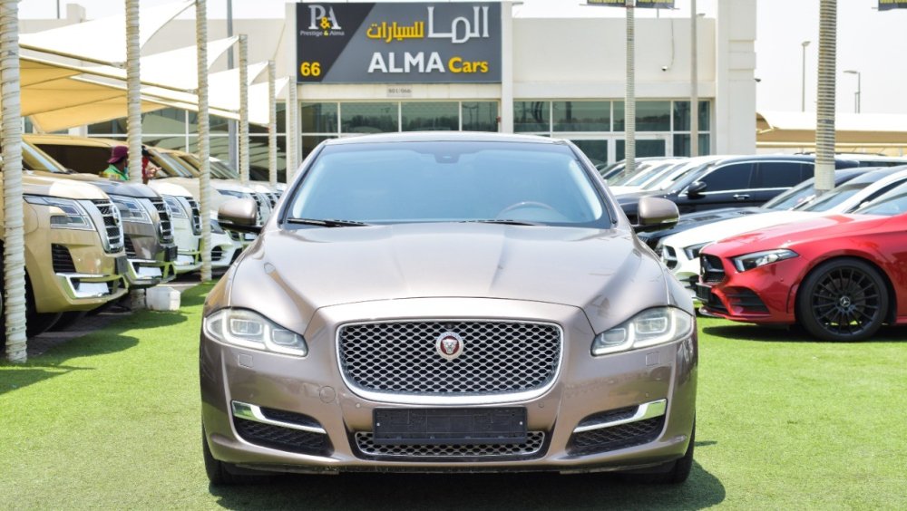 Jaguar Xj Gcc First Owner Top Opition For Sale Aed 110 000 Brown 2016