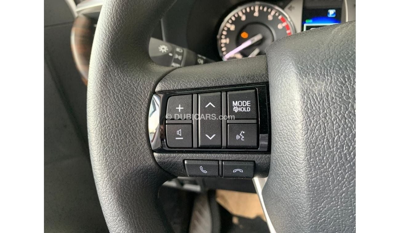 Toyota Hilux TOYOTA HILUX SR5 2.7L V4 WITH PUSH START & REAR CAMERA