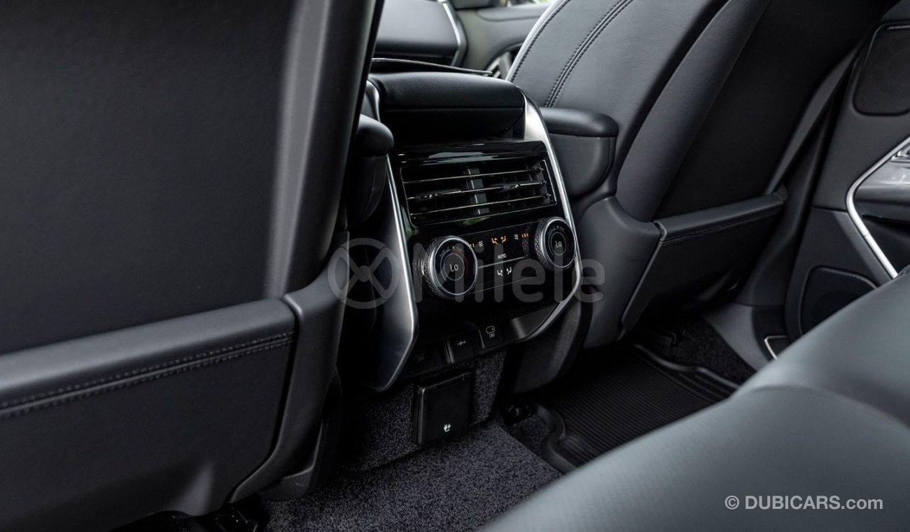 لاند روفر رينج روفر P530: SANTORINI BLACK WITH PREMIUM LEATHER SEATS