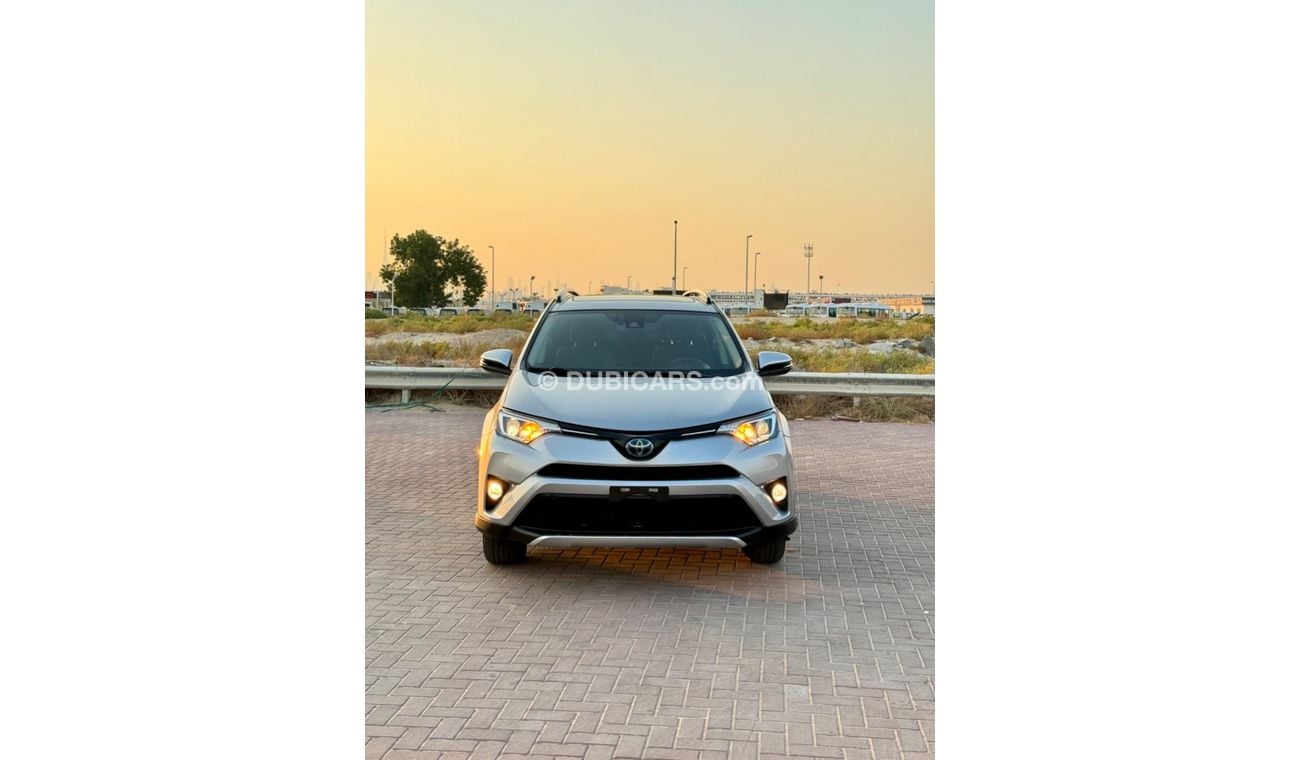 تويوتا راف ٤ Limited 2.5L 2018 Limited HYBRID SUNROOF PUSH START UAE PASS CANADA SPEC