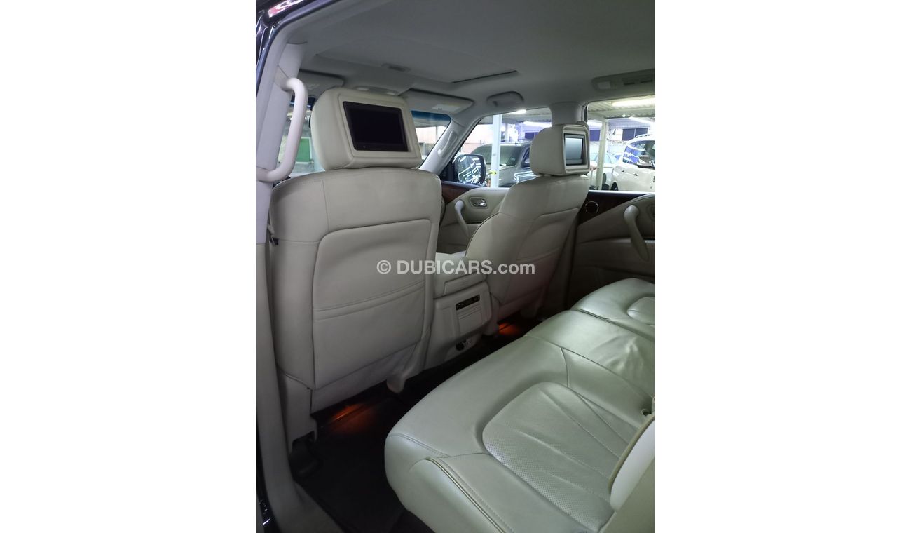 Infiniti QX80 Luxury