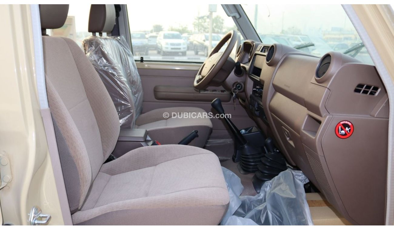 Toyota Land Cruiser Pick Up 4.5LTR V8 DIESEL DOUBLE CABIN, DIFFLOCK 2023,DIFFERENTIAL LOCK, POWER WINDOW , CENTER LOCK