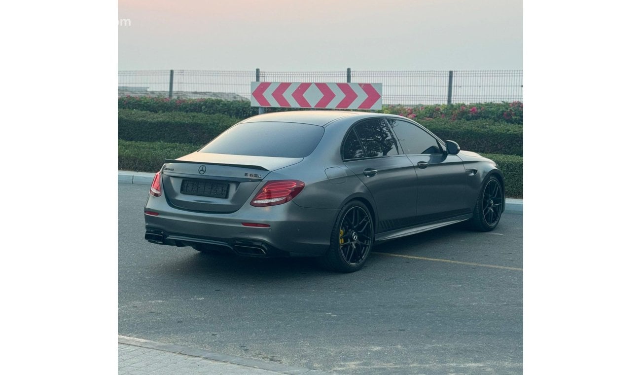 مرسيدس بنز E 63 AMG Std