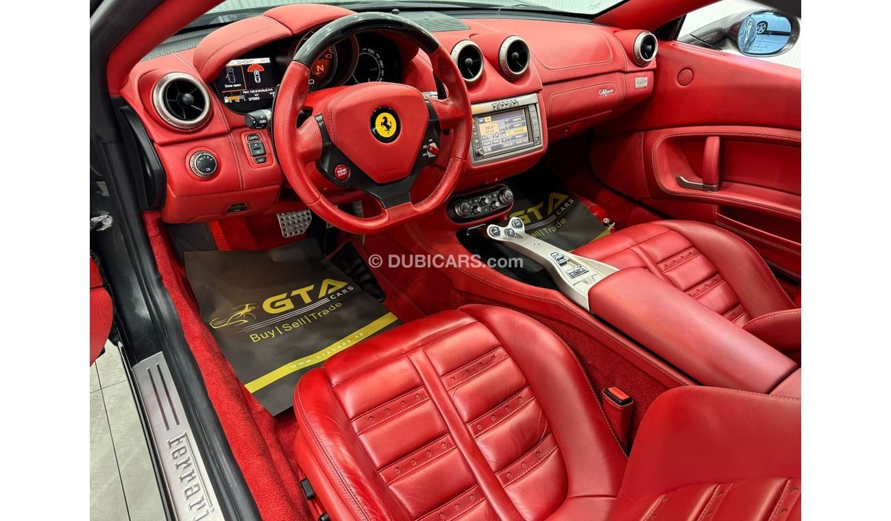 فيراري كاليفورنيا 2010 Ferrari California Convertible, Full Service History, Very Low Kms, Carbon Fiber Package, GCC