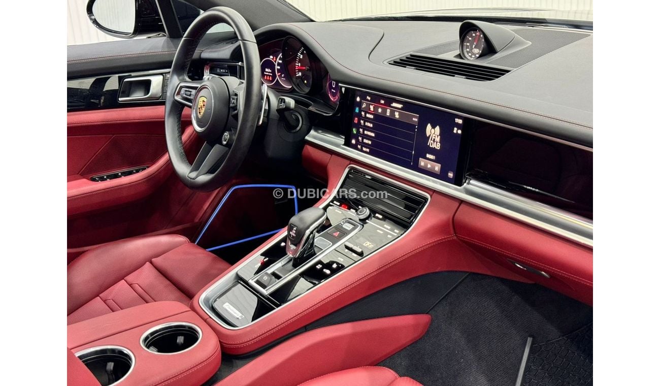 بورش باناميرا 2023 Porsche Panamera Platinum Edition, Aug 2025 Porsche Warranty, Full Service History, GCC