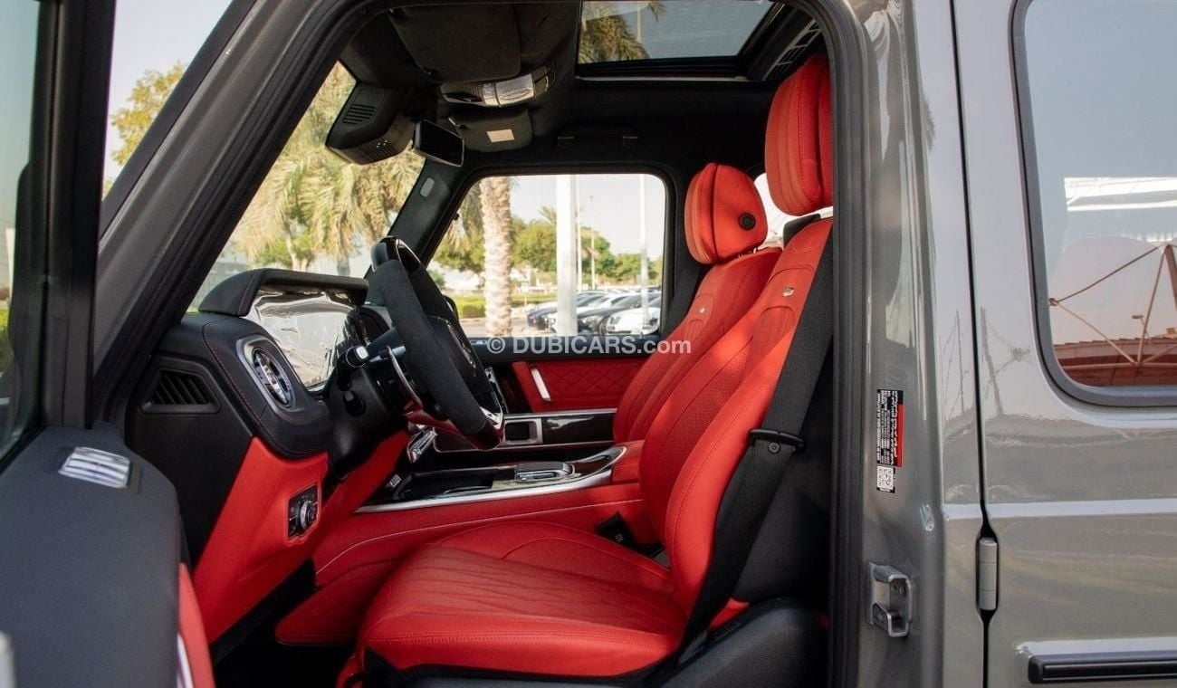 Mercedes-Benz G 63 AMG Manufaktur DBL Night Package 4Matic/2025/GCC. Local Registration +10%