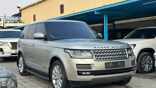 Land Rover Range Rover HSE 5.0L - 2014 - V8 - 375 HP - GCC Specs - One Owner - Perfect Condition - Full Service History