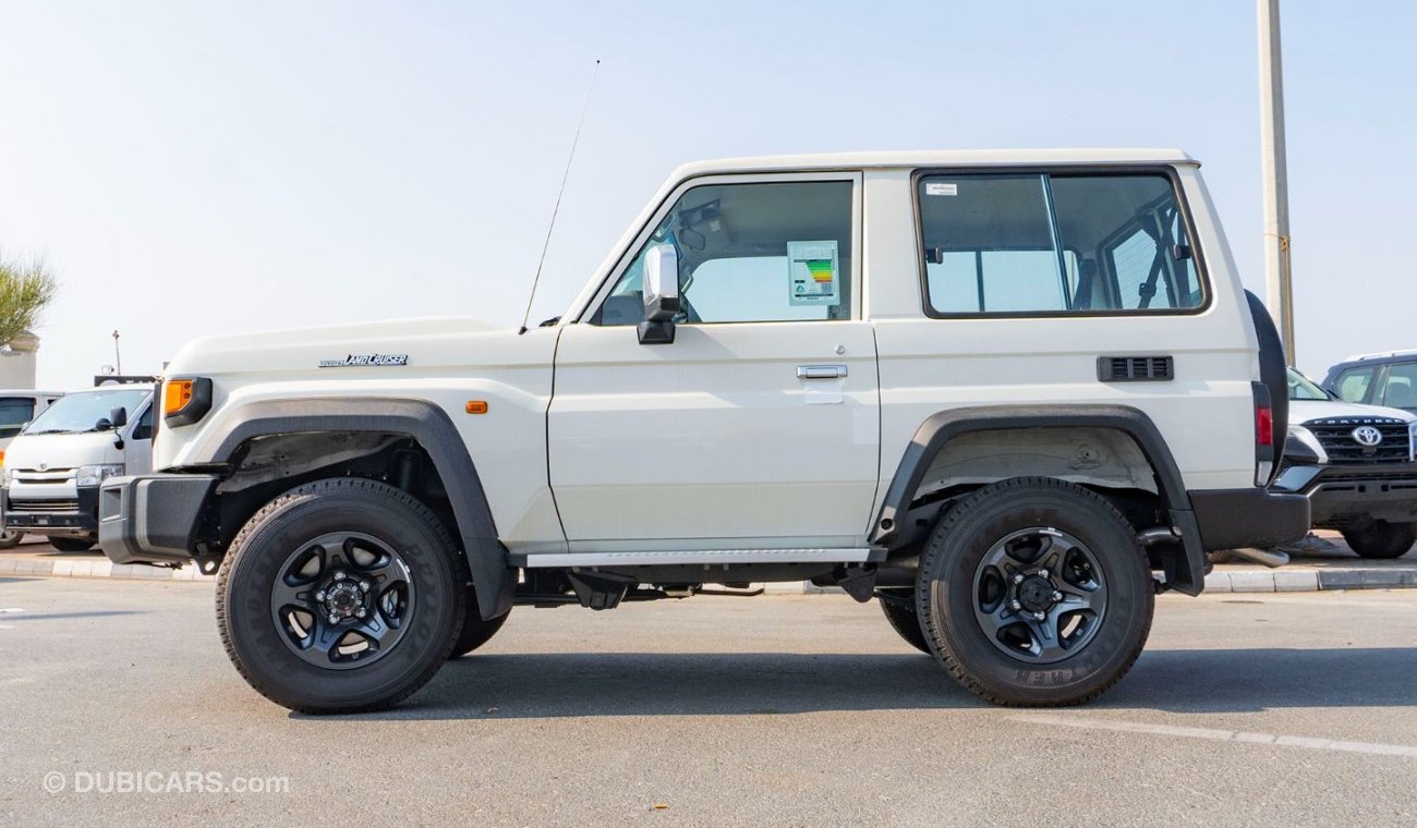 تويوتا لاند كروزر هارد توب 2024 Land Cruiser 71 3Doors 4.0L Petrol with alloy Wheel