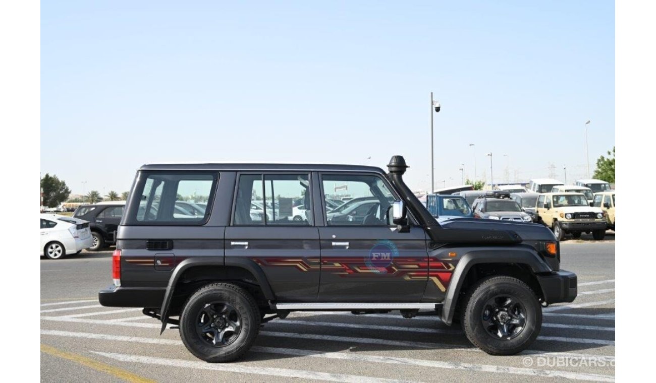 Toyota Land Cruiser Hard Top 76 Petrol 4.0L