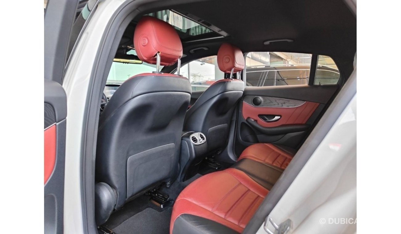 Mercedes-Benz GLC 300 AED 2,600 P.M | 2019 MERCEDES-BENZ GLC 300 AMG INTERIOR  COUPE | GCC | UNDER WARRANTY