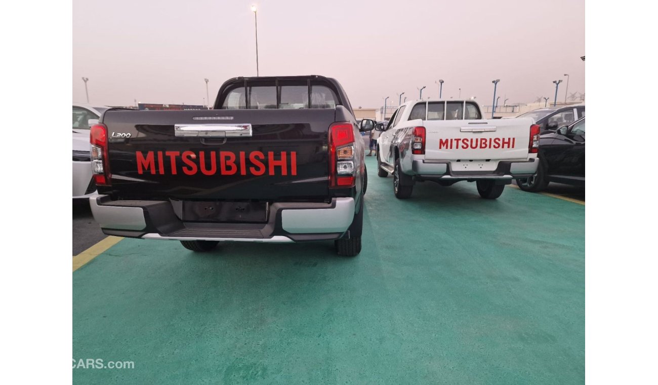 Mitsubishi L200 4X4 MANUAL PETROL 2023