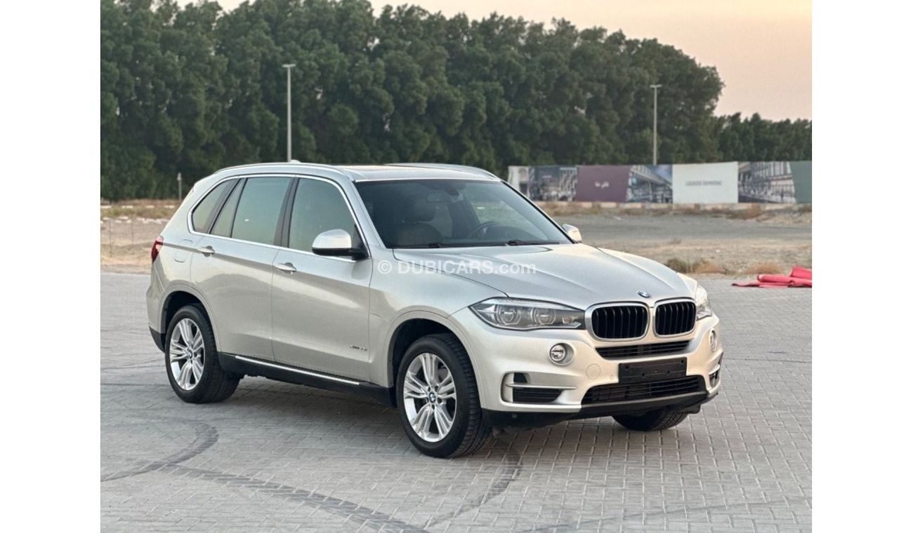 بي أم دبليو X5 35i اكزكيتيف موديل 2016  خليجي فل مواصفات كرأسي جلد ومثبت سرعه وتحكم كهربي كأمل ونظام صوت ممتاز