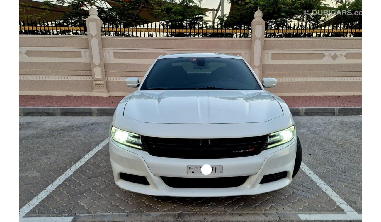 Dodge Charger SXT