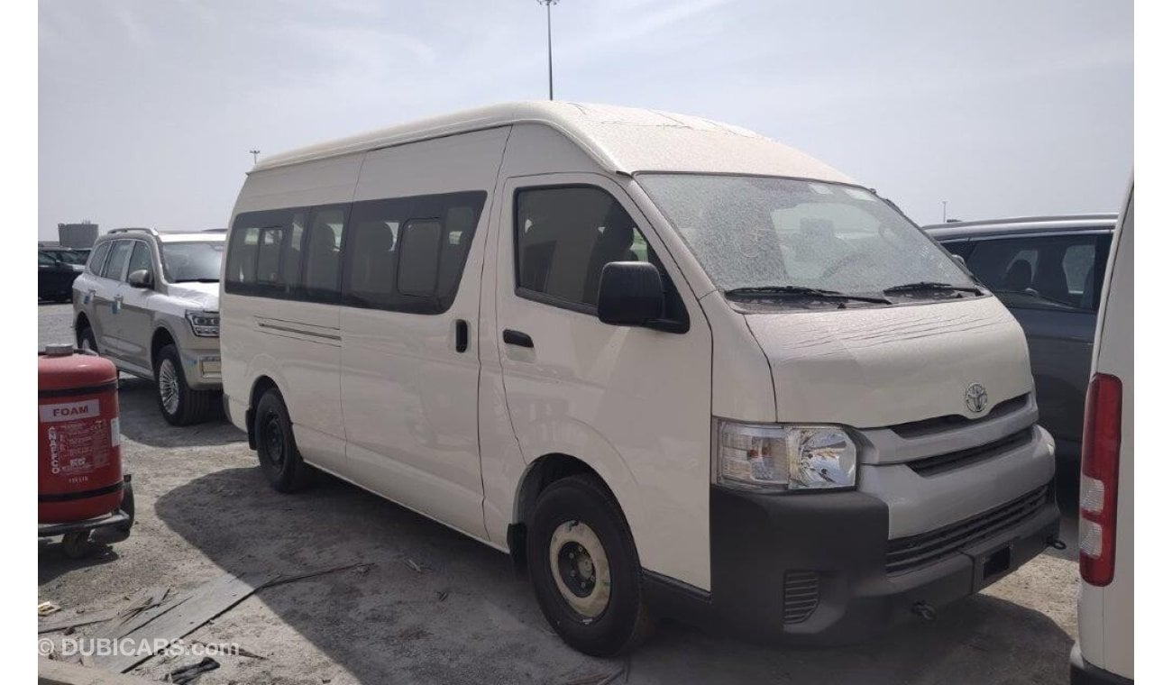 Toyota Hiace 2.5L V4 DIESEL / M/T / 15 STR /  ALLOY WHEEL / ONLY FOR EXPORT