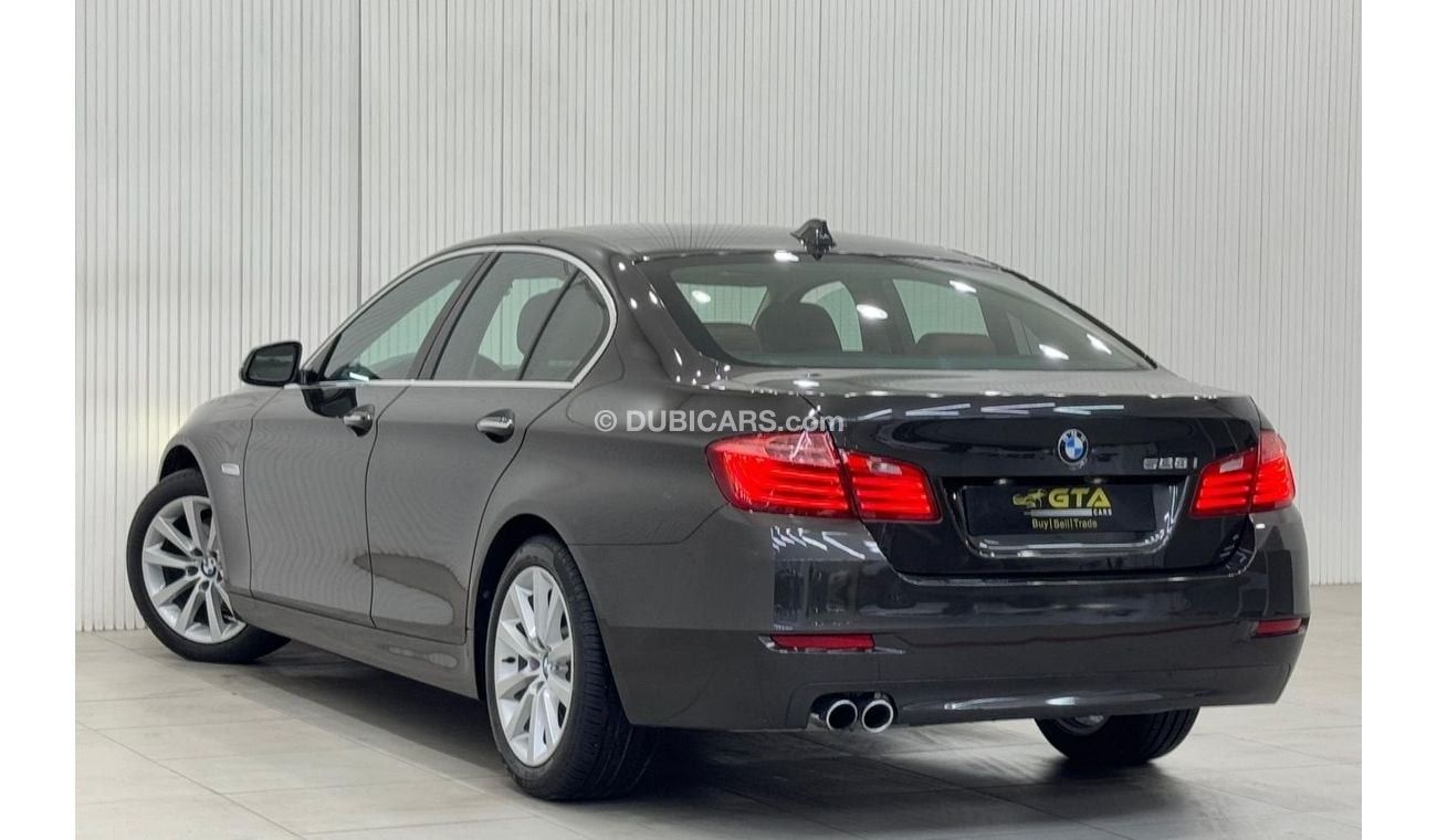 بي أم دبليو 528i Exclusive 2.0L 2015 BMW 528i, Full Service History, Full Options, Excellent Condition, GCC