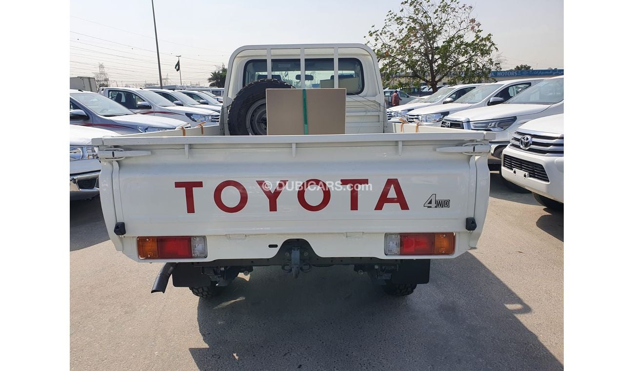 Toyota Land Cruiser Pick Up 4.2L Diesel, Diff Lock, Double Fuel Tank, Only for COTE DE IVORY and GHANA (CODE # LCS21)