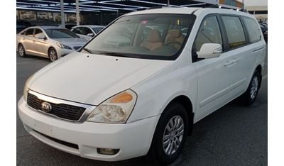 Kia Carnival LX 3.3L