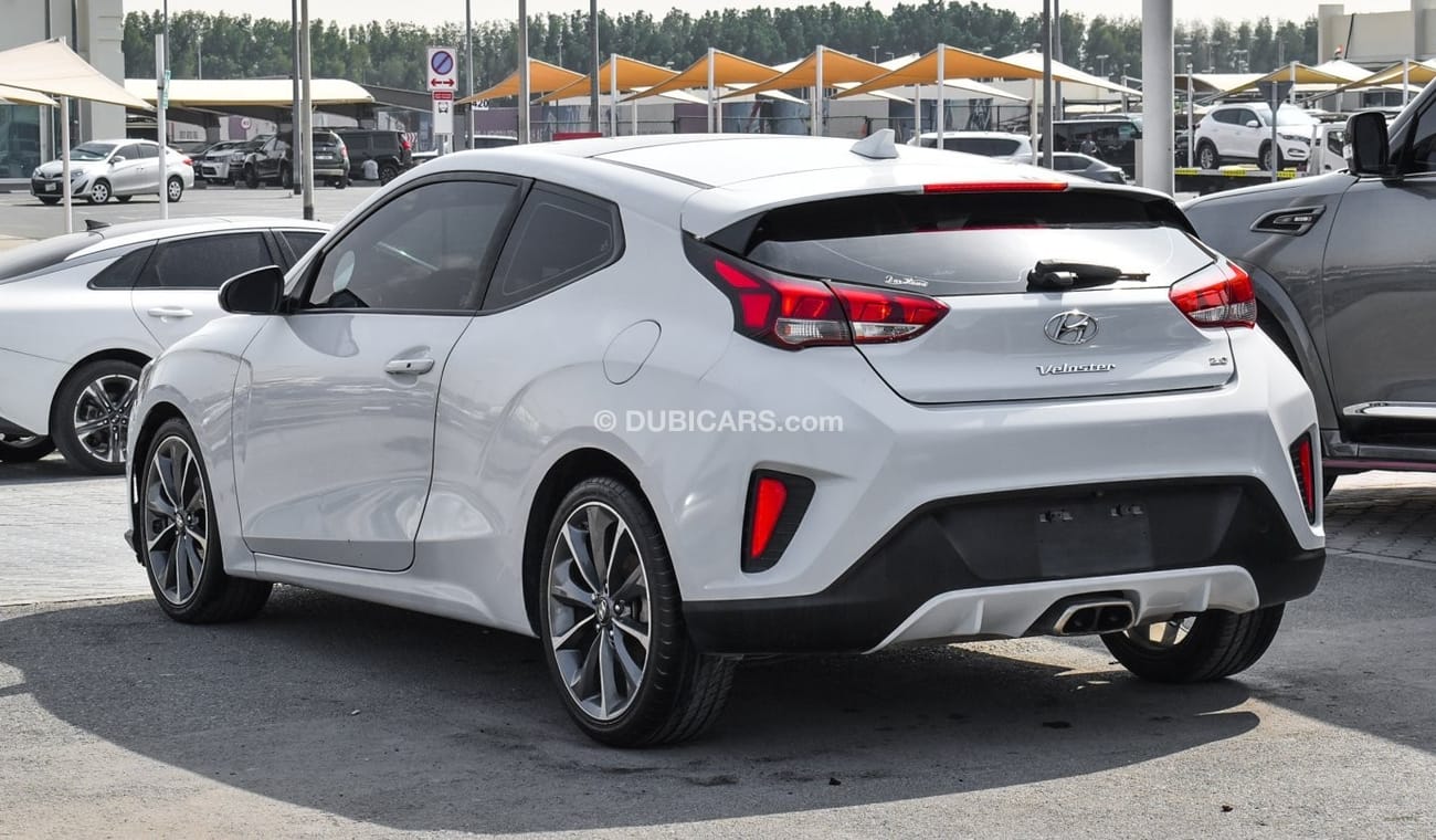 Hyundai Veloster 2.0