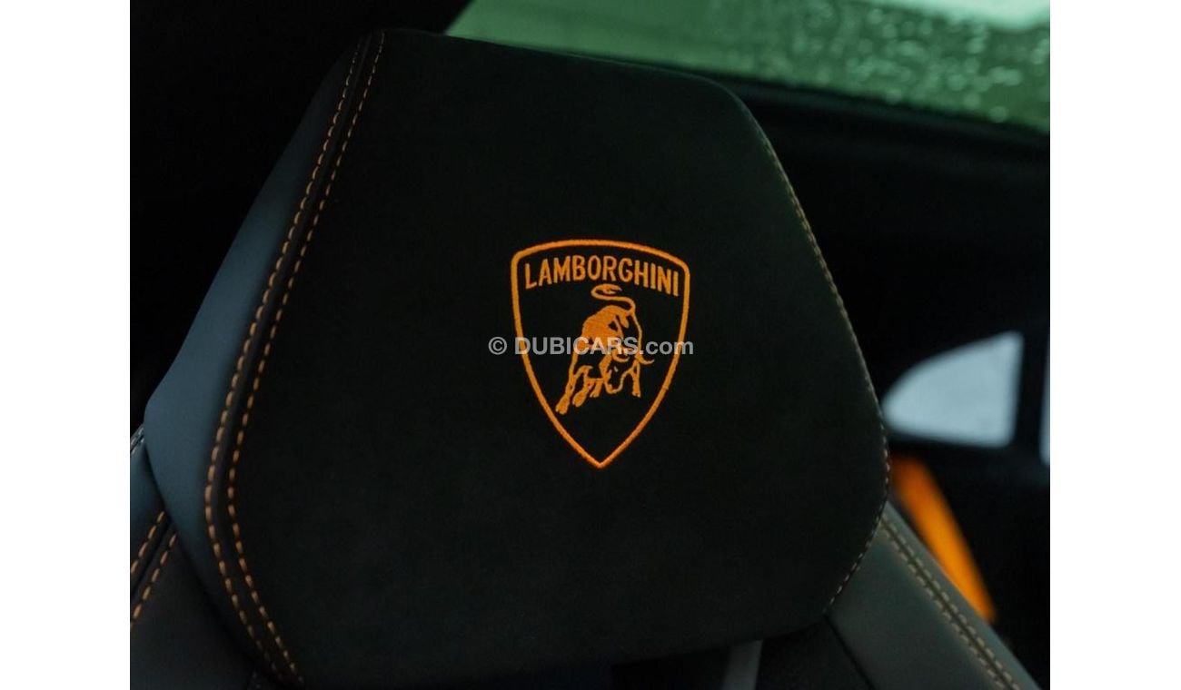 Lamborghini Urus 4.0 V8 BiTurbo Performante RIGHT HAND DRIVE