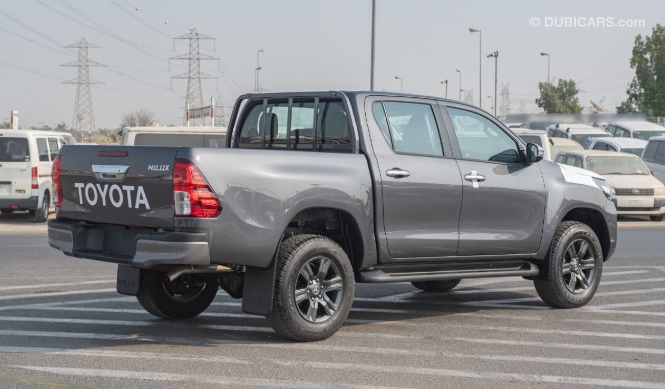 Toyota Hilux TOYOTA HILUX 2.4L DIESEL AT MED OPTION 2024