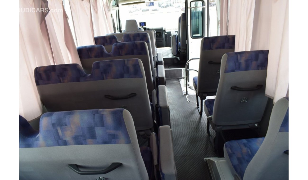 نيسان سيفيليان Nissan Civilian Bus 30 Seater , Diesel, Model:2016. Only Done 60000 km